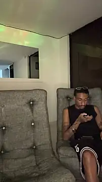 ArturoDelgado1: онлайн-секс-чат