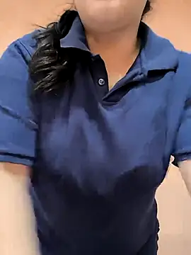 Hinae_'s Live XXX Chat