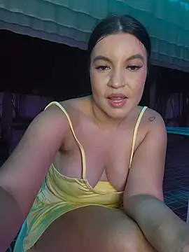 Pretty_Julieta Adlı Modelin Canlı XXX Sohbeti