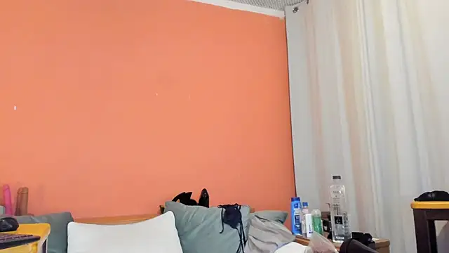 Dirty-Bya লাইভ XXX চ্যাট