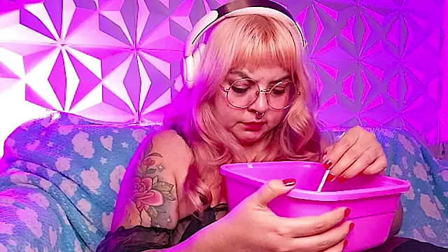 Satyn_doll Adlı Modelin Canlı XXX Sohbeti