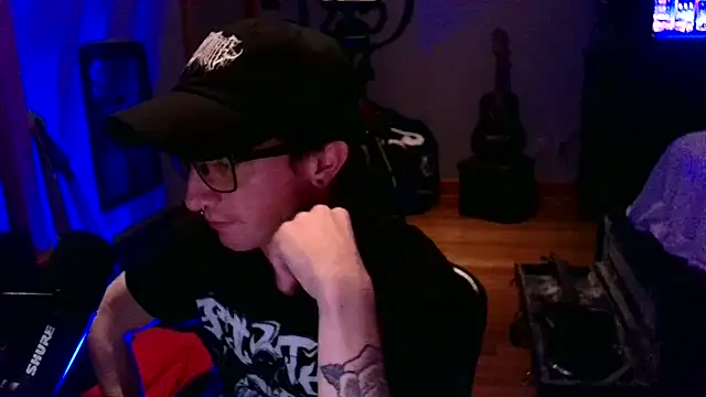 LEVIATHANX666: онлайн-секс-чат