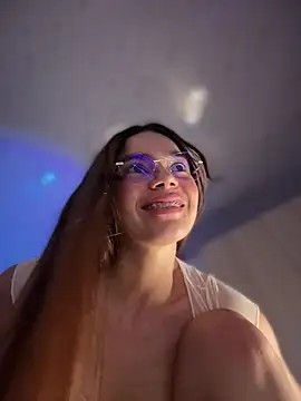 Chat XXX en directo de Eveliin_ruiz