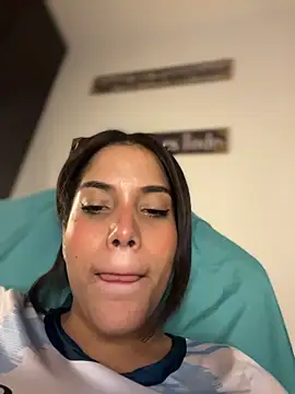 _Eurekaa_'s Live XXX Chat