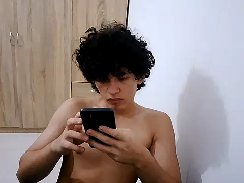 normalboy16 – webcam-show