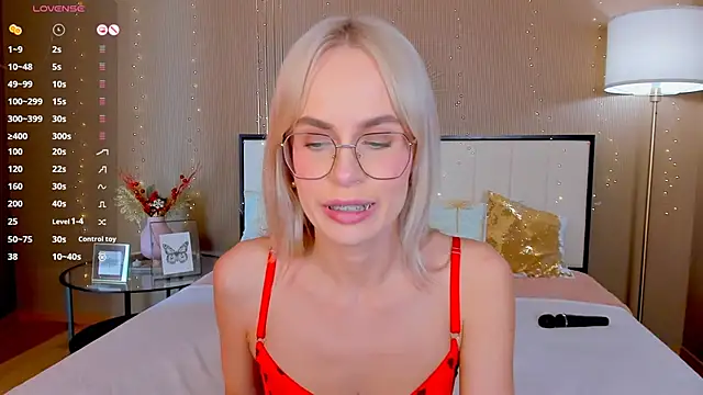 bellatip's Live XXX Chat