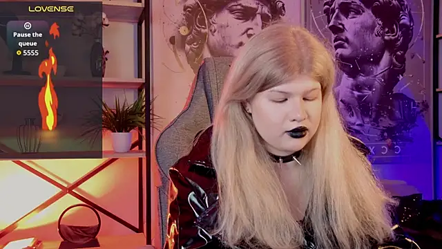 LilithNlsn élő XXX-chatje