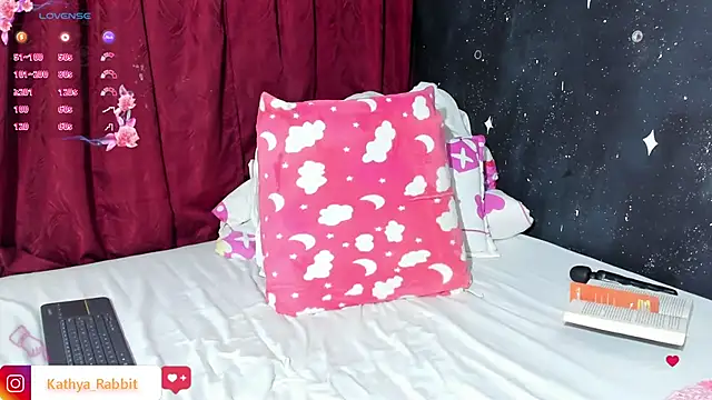 Ivy_horse_ Adlı Modelin Canlı XXX Sohbeti