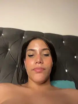 _Eurekaa_'s Live XXX Chat