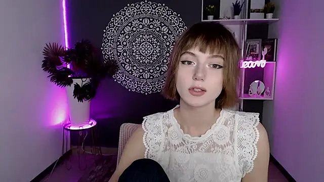 EchoScribe Adlı Modelin Canlı XXX Sohbeti