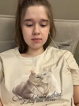 HornyGirlH's Webcam Show