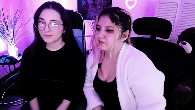 DiaAngellのライブXXXチャット