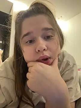 HornyGirlH webkamerás műsora