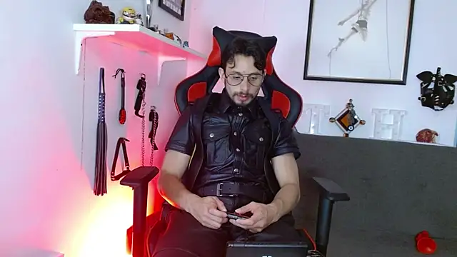 Thom_sam_ Show in webcam