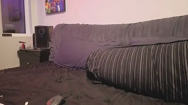 cumfindoutt webkamerás műsora