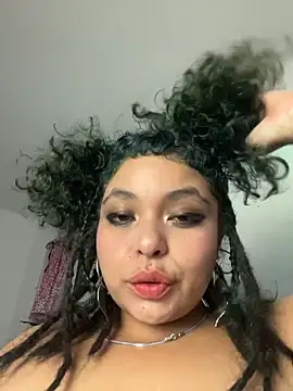 Pokazy przed kamerką – PrincessLauren420