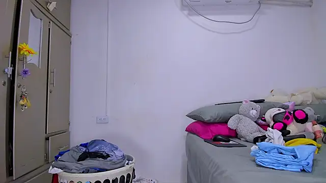 vennuss19: онлайн-секс-чат