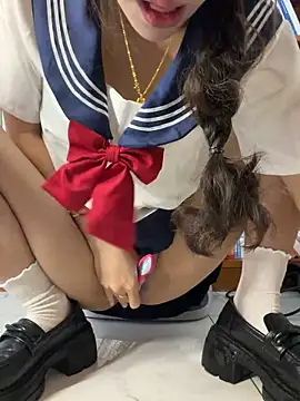 Fire-18 Adlı Modelin Canlı XXX Sohbeti