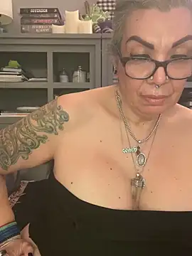 Chat XXX en directo de dieseldame1313