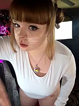 VelvetDiablo Adlı Modelin Canlı XXX Sohbeti