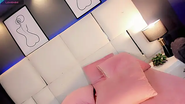 Kornylovee's Webcam Show