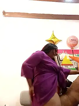 yoahotpetrafieryのウェブカメラショー