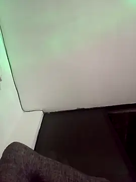 mellow_smoke: διαδικτυακό σόου στην κάμερα