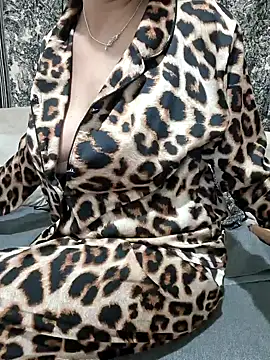 hotgirlsexyy Adlı Modelin Web Kamerası Şovu