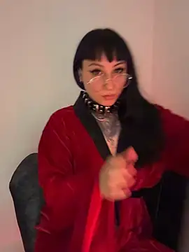 Živý XXX chat Ravenna666_