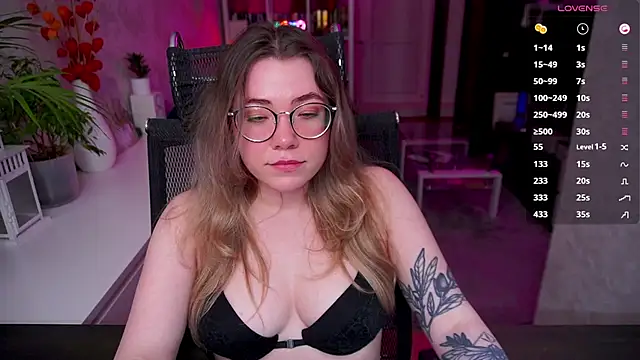 Онлайн чат XXX RemyCute