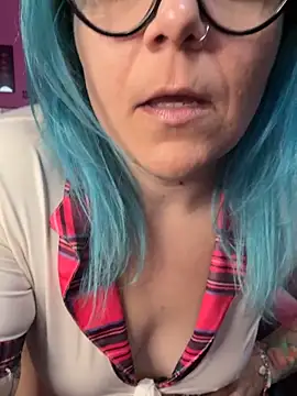 CherryBombBomb Chat XXX live