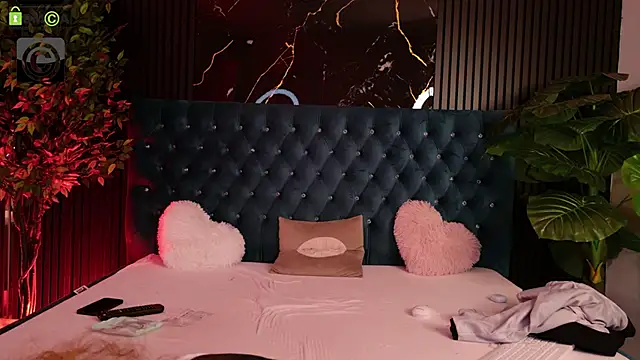 Chatroom XXX en direct de EllieKnights