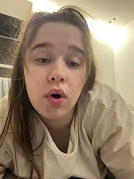 HornyGirlH Webcam show