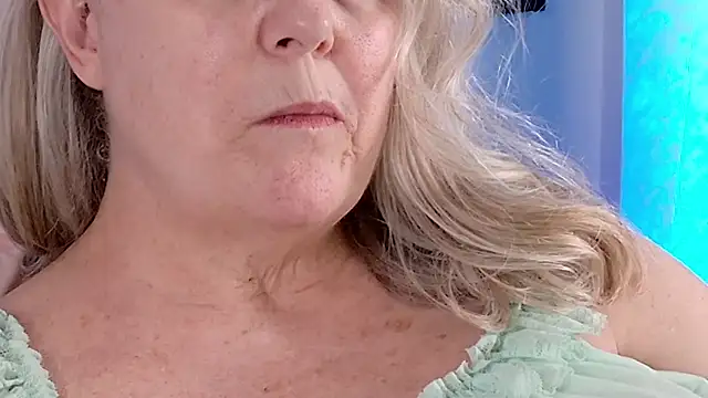 Kaitlyn_Winters' Live XXX Chat