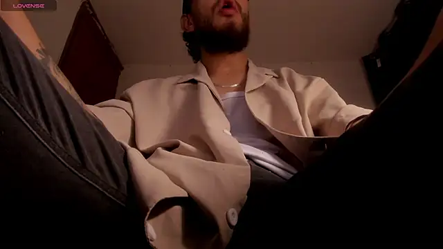 s_sven03 在線直播表演