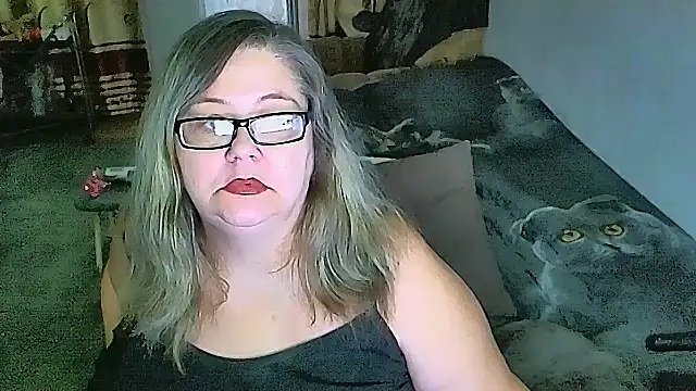 sex2 Adlı Modelin Canlı XXX Sohbeti