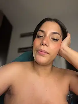 _Eurekaa_n Live XXX chat