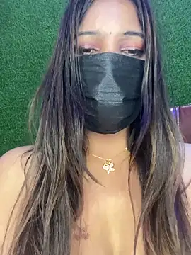 CUTI-NAINA Live XXX-chat