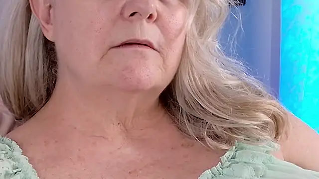 Chat XXX ao vivo de Kaitlyn_Winters