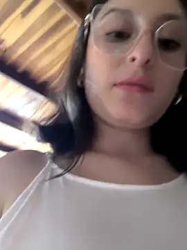 IsabelaGomez élő XXX-chatje