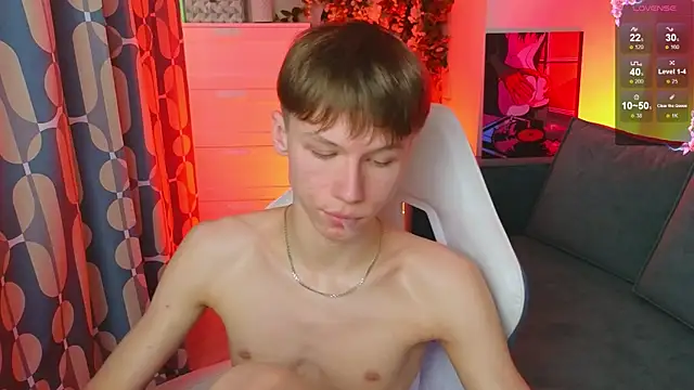 cuMte_boy Webcamshow