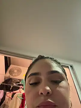 XXX chat uživo modela Sarasweet_sex