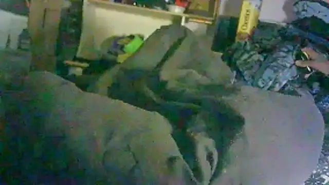 GUAPAN3S3_FIR3: διαδικτυακό σόου στην κάμερα