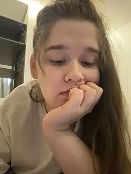 HornyGirlH's Webcam Show