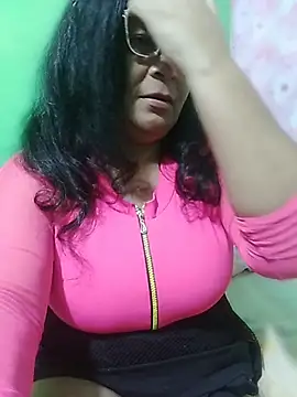 Amarantha25's Live XXX Chat