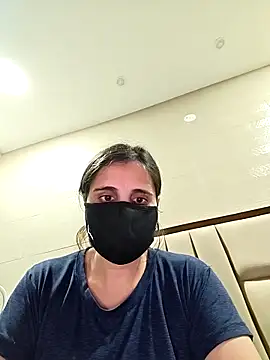 tinaarora 现场XXX聊天