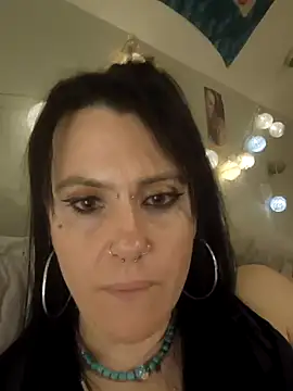 Sosso19squirt élő XXX-chatje