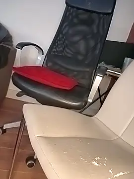 THE_CHEEKY_ALPHA's Live XXX Chat