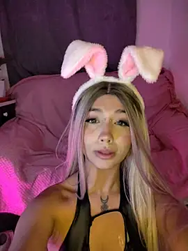 Ariana_bbのライブXXXチャット