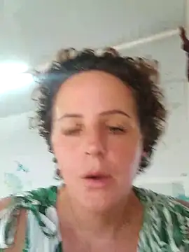 emiliemilf Chat XXX live